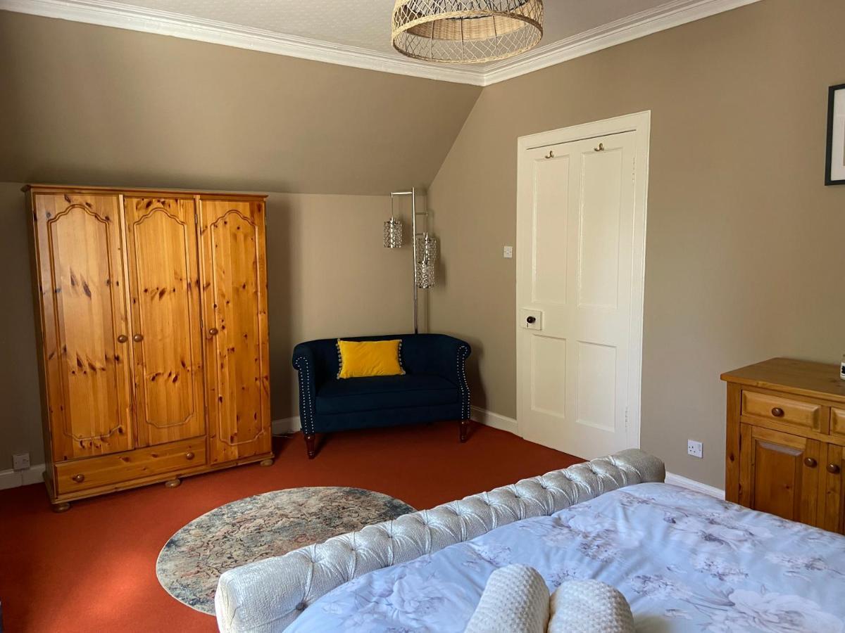 Fabulous 2 Bedroom House Just Outside Edinburgh Auchendinny Buitenkant foto